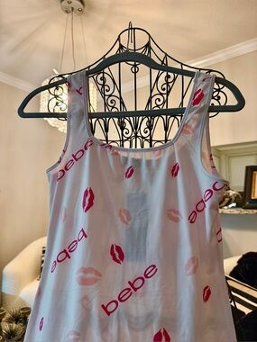 bebe White Tank Top with Pink Lip & Logo Print